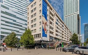 Warsaw City Center Świętokrzyska&Emilii Plater by Noclegi Renters